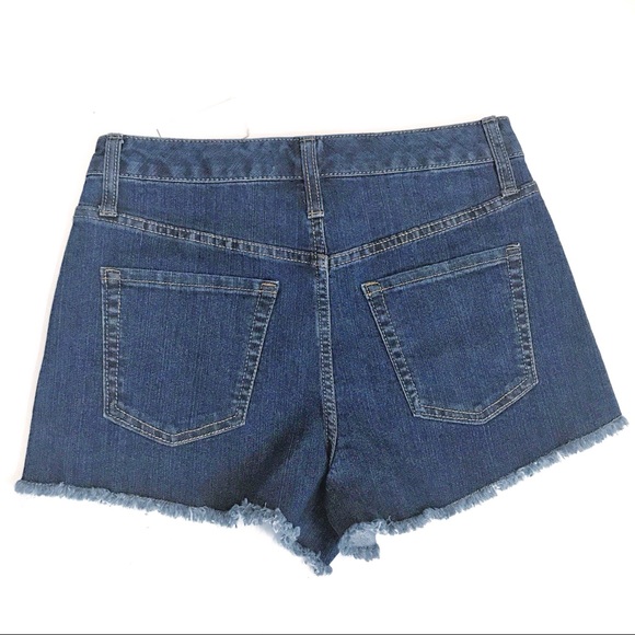 NWT Charlotte Russe fringe hem Shorts Sz 4 - Picture 3 of 4